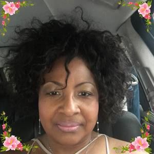 Meet your Posher, Maxine